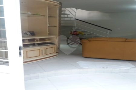 Sobrado à venda com 2 quartos, sendo 1 suíte,  em Jardim Raposo Tavares, São Paulo, SP