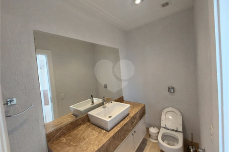 Casa à venda com 4 suítes no condomínio Residencial Morumbi, São Paulo - SP