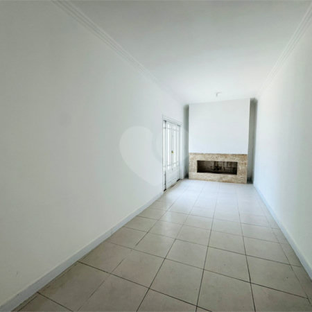 Casa à venda com 3 quartos, sendo 1 suíte, em Vila Galvão, Guarulhos, SP