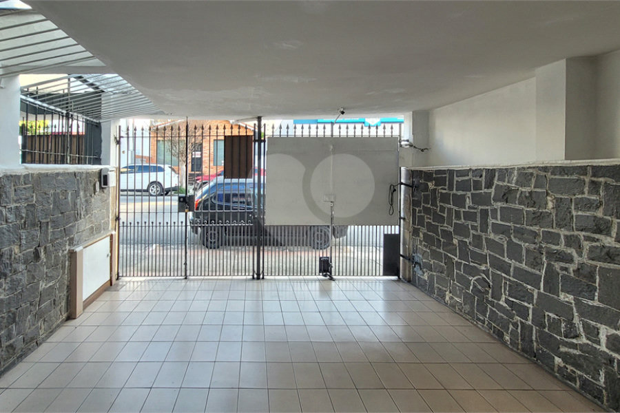 Sobrado à venda com 2 quartos em Vila Mascote, São Paulo, SP