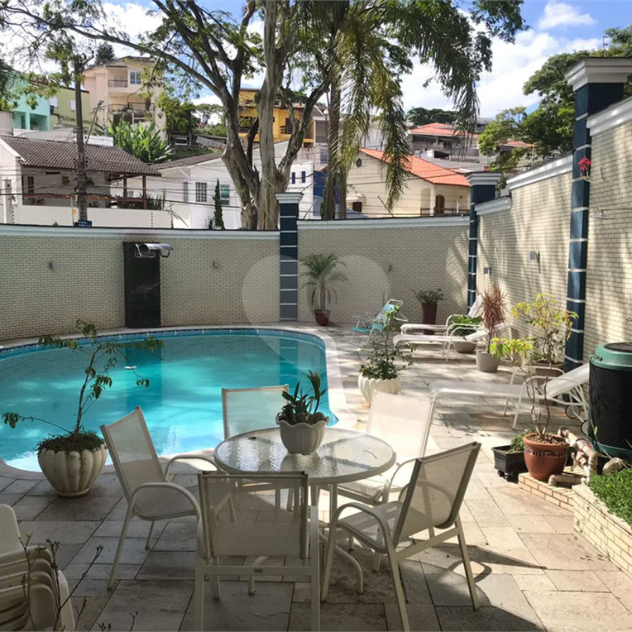 Sobrado à venda com 4 quartos, sendo 3 suítes, em Jardim Franca, São Paulo, SP
