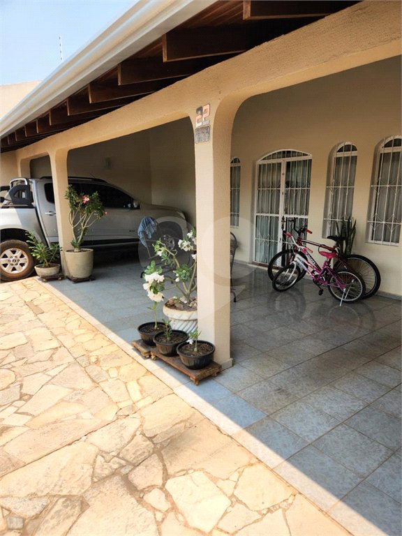 Casa à venda com 4 quartos, sendo 1 suíte, em Porto, Cuiabá, MT