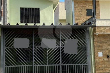 Sobrado à venda com 4 quartos, sendo 1 suíte, em Campo Grande, São Paulo, SP