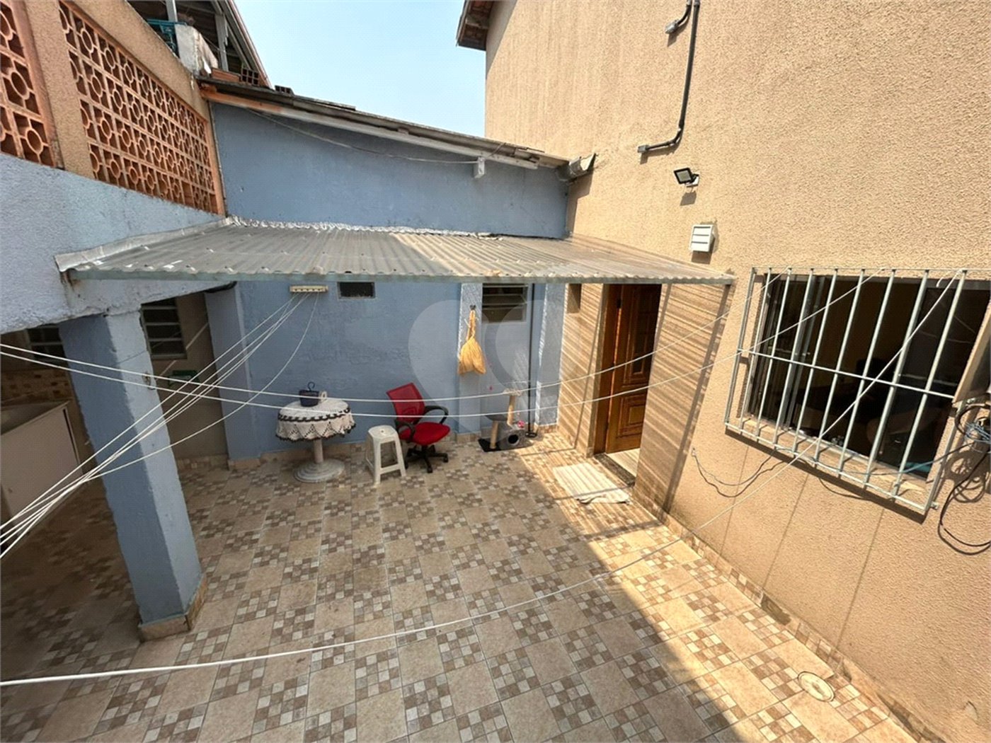 Sobrado à venda com 6 quartos, sendo 1 suíte,  em Vila do Encontro, São Paulo, SP
