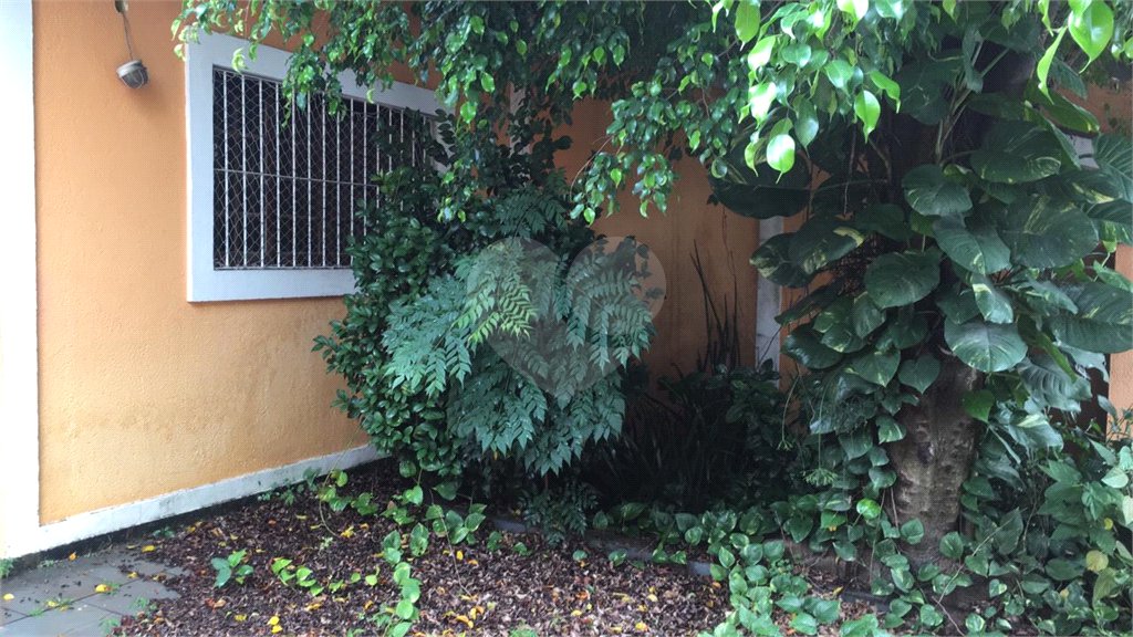 Casa à venda com 3 quartos, sendo 1 suíte, em Vila Vitório Mazzei, São Paulo, SP