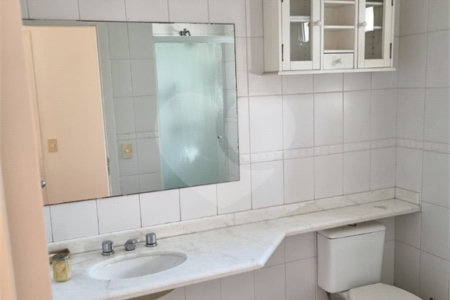 Casa à venda com 4 quartos, sendo 1 suíte, no condomínio Horizontal Newport Village, São Paulo - SP