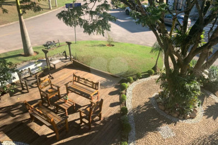 Casa à venda com 4 quartos, sendo 1 suíte, no condomínio Ibiaram, Itupeva - SP