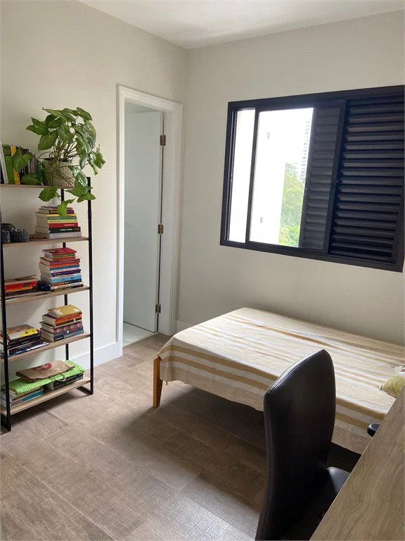 Apartamento à venda com 3 suítes em Vila Andrade, São Paulo, SP