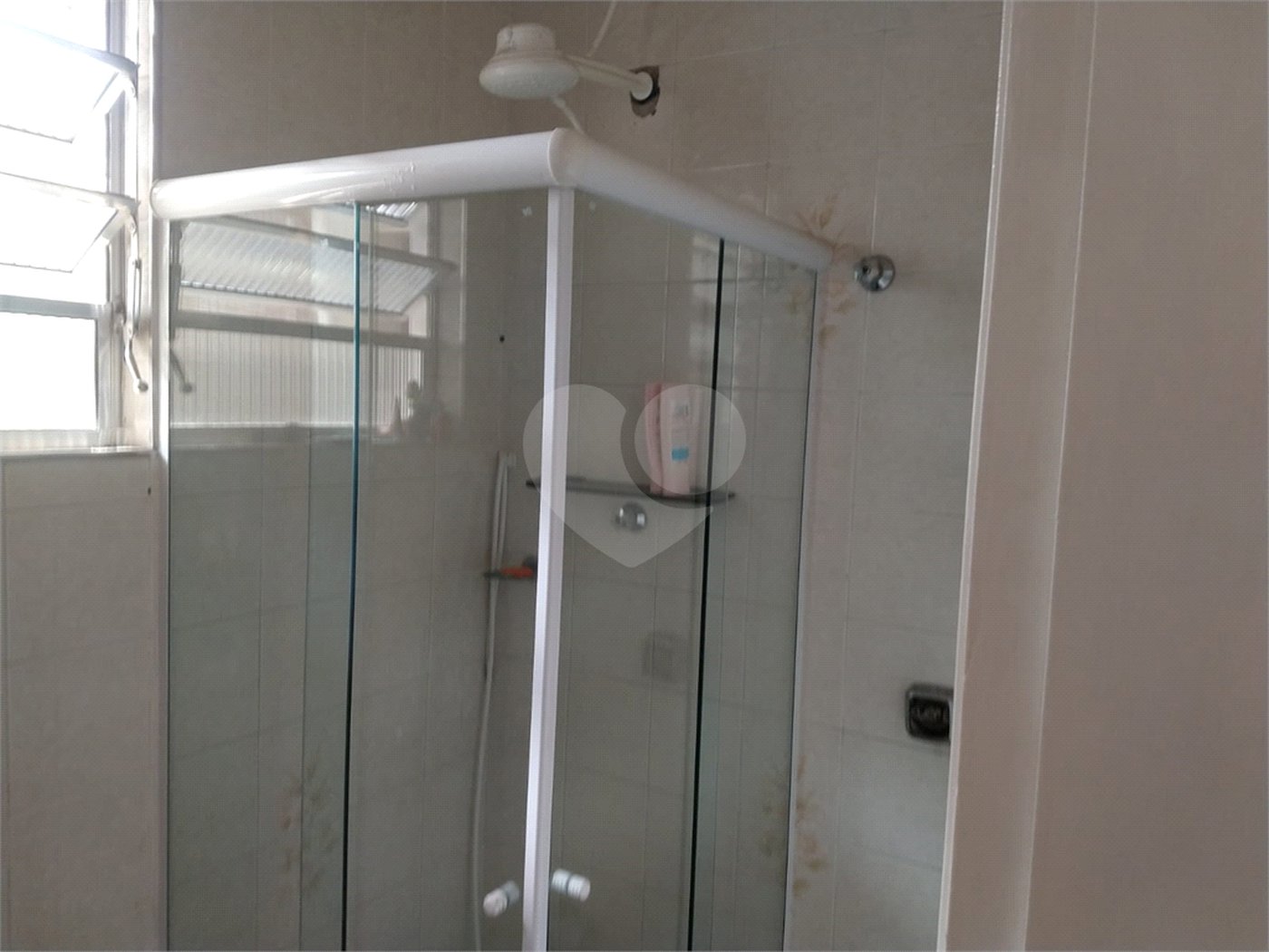 Casa à venda com 3 quartos, sendo 1 suíte, em Jardim Peri, São Paulo, SP