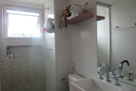 Apartamento à venda com 4 quartos, sendo 3 suítes,  em Jardim Londrina, São Paulo, SP
