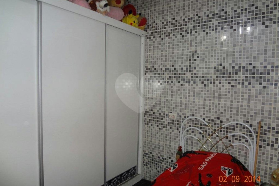 Sobrado à venda com 3 quartos no Brasilândia, São Paulo, SP