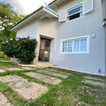 Sobrado à venda com 3 quartos, sendo 1 suíte, em Jardim Maristela, Atibaia, SP
