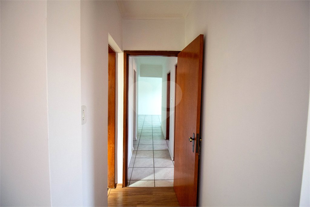 Apartamento à venda com 3 quartos, sendo 1 suíte, no Centro, São Roque, SP