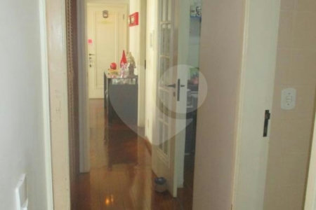 Apartamento à venda com 3 quartos, sendo 1 suíte, em Real Parque, São Paulo, SP