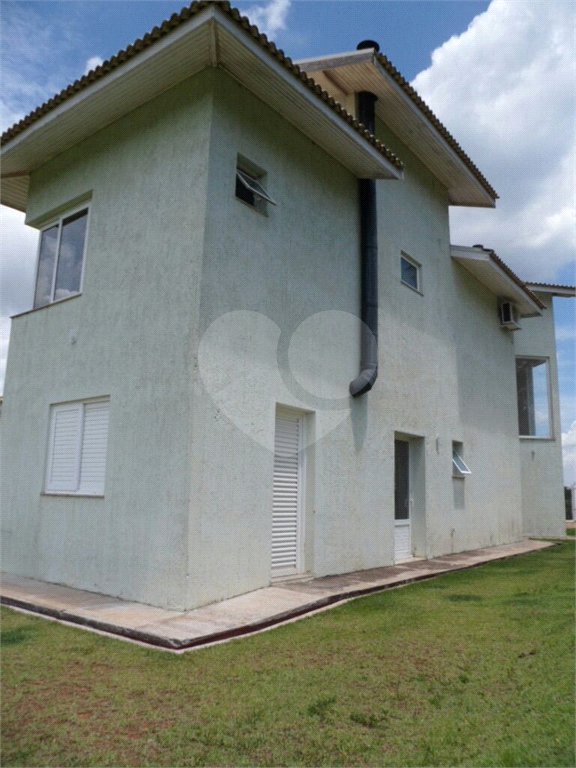 Casa à venda com 4 quartos, sendo 2 suítes, em Pinhal, Jarinu, SP