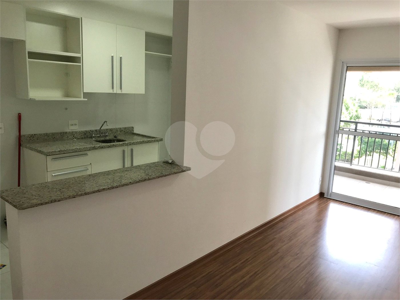 Apartamento à venda com 2 quartos, sendo 1 suíte,  em Melville Empresarial I e II, Barueri, SP