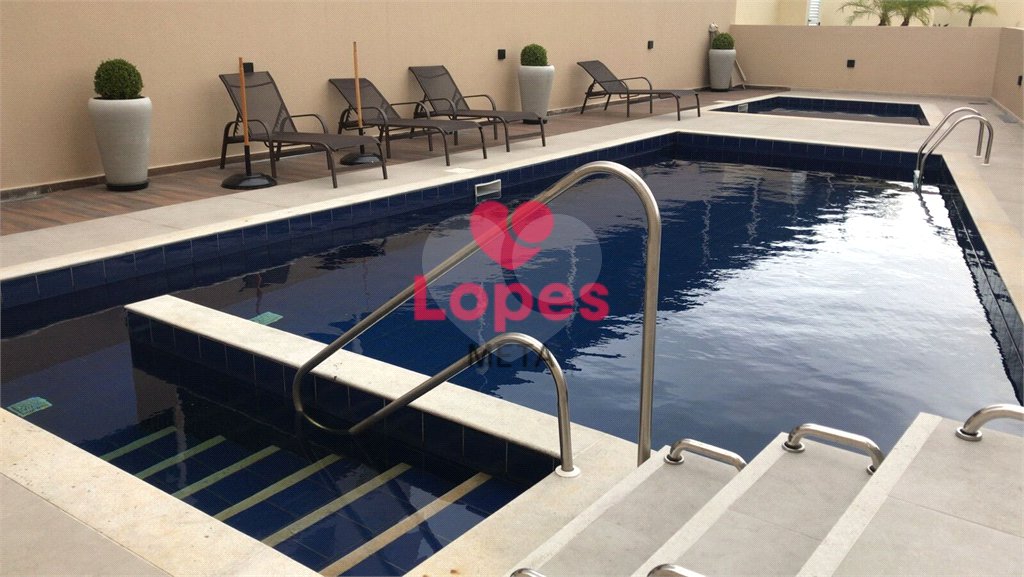 Apartamento à venda com 2 quartos, sendo 1 suíte, no Centro, Jacareí, SP