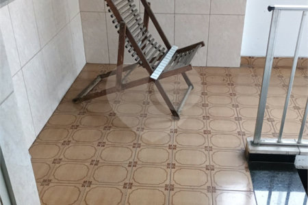 Casa à venda com 5 quartos, sendo 1 suíte, em Bangu, Rio de Janeiro, RJ