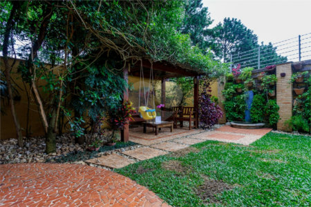 Casa à venda com 4 suítes no condomínio Las Cumbres, São Paulo - SP