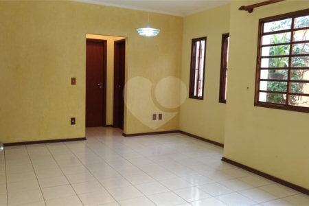 Casa à venda ou para alugar com 2 quartos, sendo 1 suíte, em Jardim do Lago, Atibaia, SP