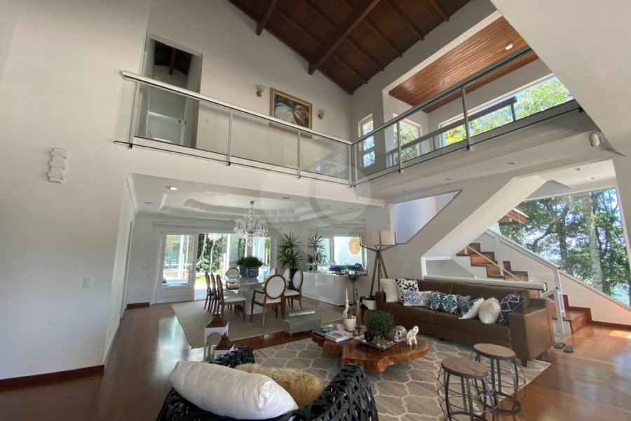 Casa à venda com 4 suítes em Serra da Cantareira, Mairiporã, SP