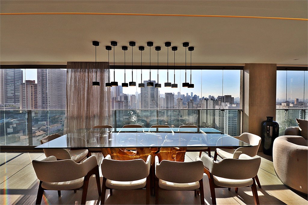 Apartamento à venda com 4 suítes em Santana, São Paulo, SP