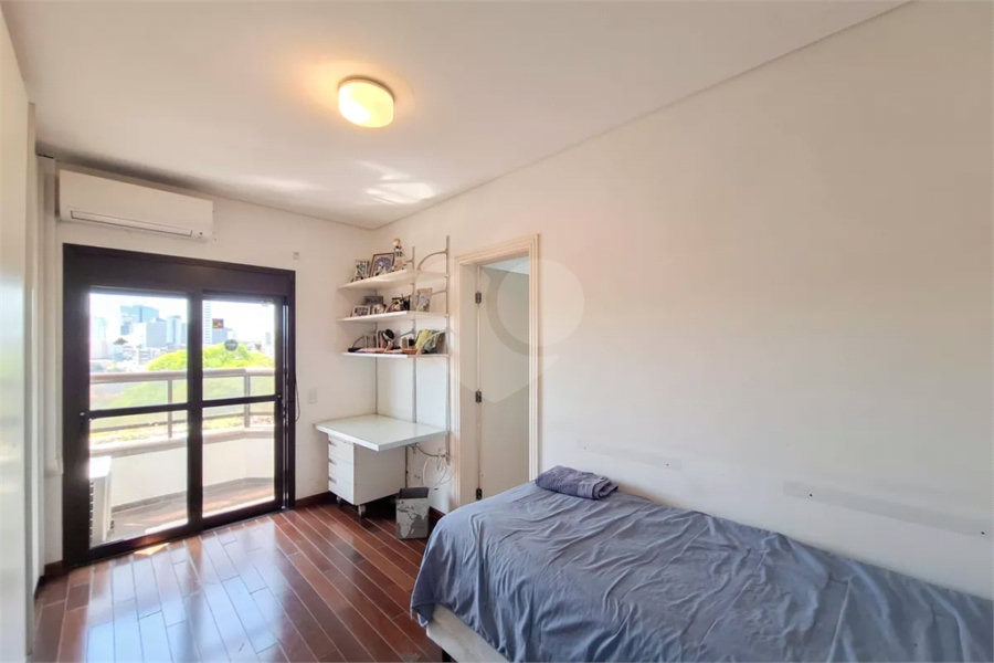 Apartamento à venda com 3 suítes em Santana, São Paulo, SP