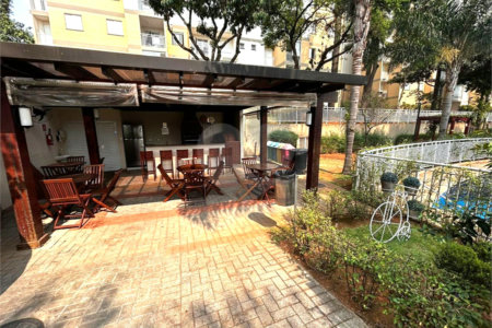 Apartamento à venda com 3 quartos, sendo 1 suíte,  em Vila Paulo Silas, São Paulo, SP