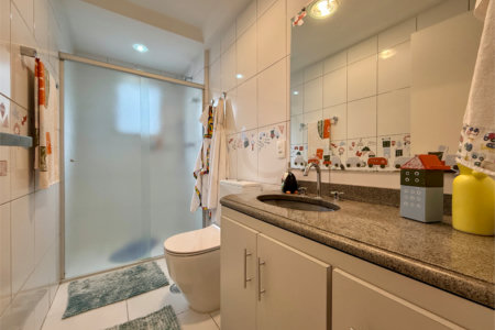 Apartamento à venda com 3 suítes em Campo Belo, São Paulo, SP