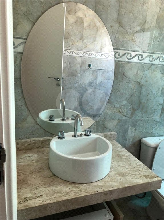 Casa à venda ou para alugar com 3 suítes no condomínio Jardim Vila Paradiso, Indaiatuba - SP