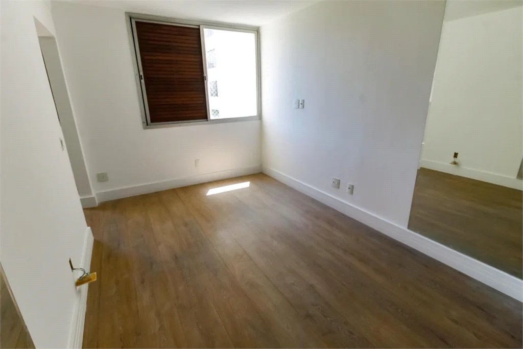 Apartamento à venda com 3 quartos, sendo 2 suítes, em Vila Andrade, São Paulo, SP