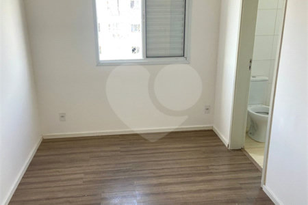 Apartamento à venda com 2 quartos, sendo 1 suíte, em Jardim Itamarati, Poá, SP