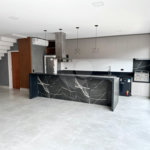 Casa à venda com 3 suítes no condomínio Residencial Central Parque, Salto - SP