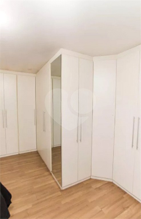 Sobrado à venda com 3 quartos, sendo 1 suíte, em Vila Nivi, São Paulo, SP