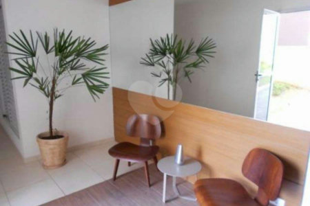 Apartamento à venda com 2 quartos, sendo 1 suíte,  em Jardim Ester, São Paulo, SP