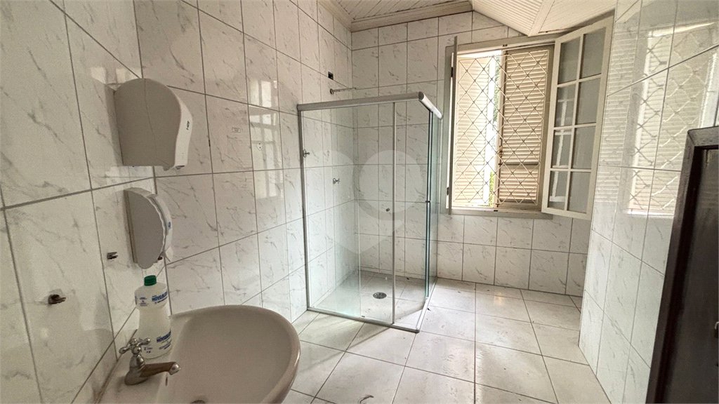 Sobrado à venda ou para alugar com 15 quartos em Tremembé, São Paulo, SP