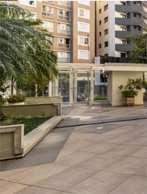 Apartamento à venda com 3 quartos, sendo 1 suíte,  em Santa Cecília, São Paulo, SP