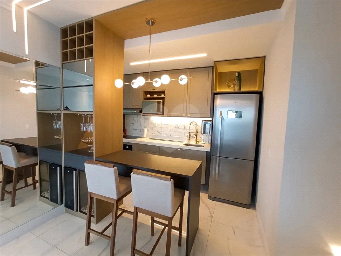 Apartamento à venda com 2 quartos, sendo 1 suíte,  em Cerâmica, São Caetano do Sul, SP