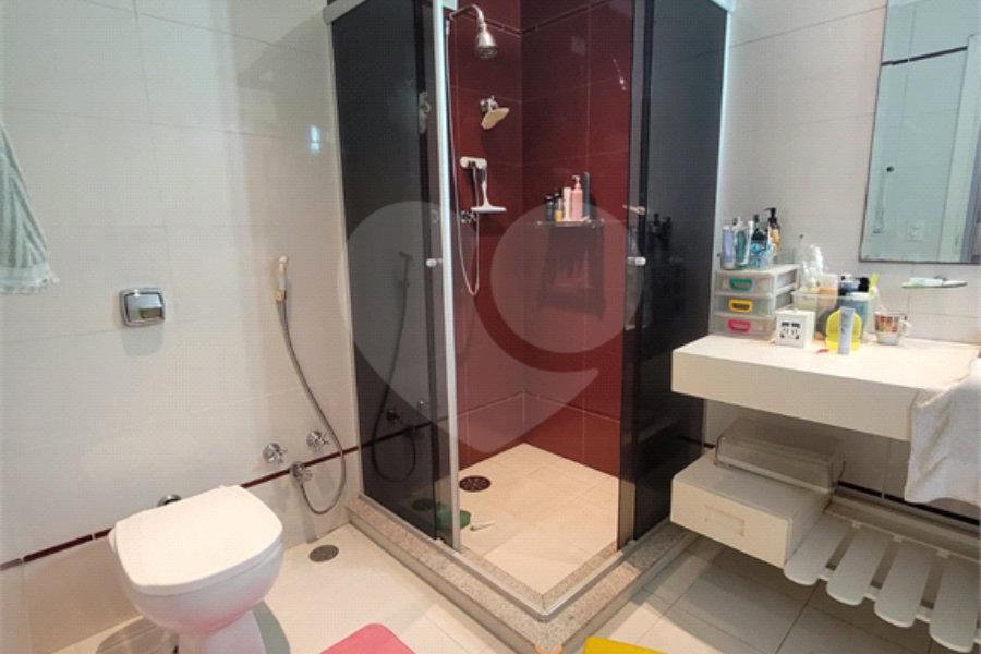 Casa à venda com 3 suítes no condomínio Alpes da Cantareira, Mairiporã - SP