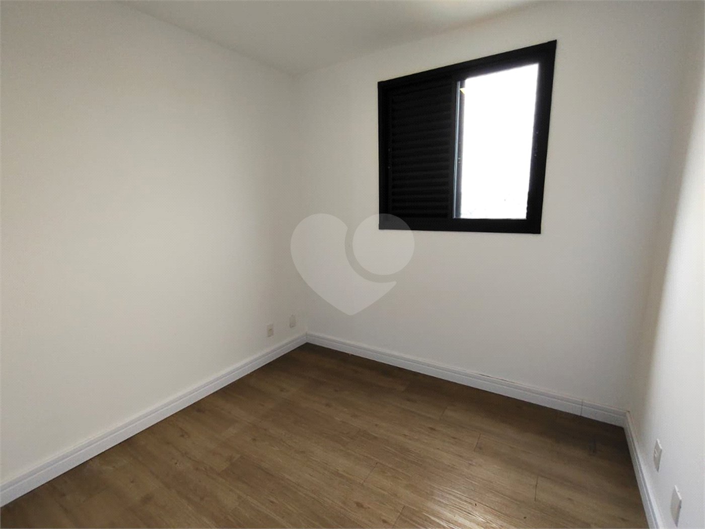 Apartamento à venda ou para alugar com 3 quartos, sendo 2 suítes, em Vila Ginez, Itapetininga, SP