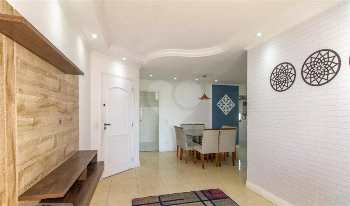Apartamento à venda com 3 quartos, sendo 1 suíte,  em Vila Regente Feijó, São Paulo, SP