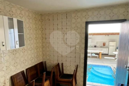 Casa à venda com 4 quartos, sendo 1 suíte, em Água Fria, São Paulo, SP