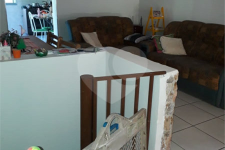 Chácara à venda com 4 quartos, sendo 1 suíte,  em Chácaras Polozzi, Louveira, SP