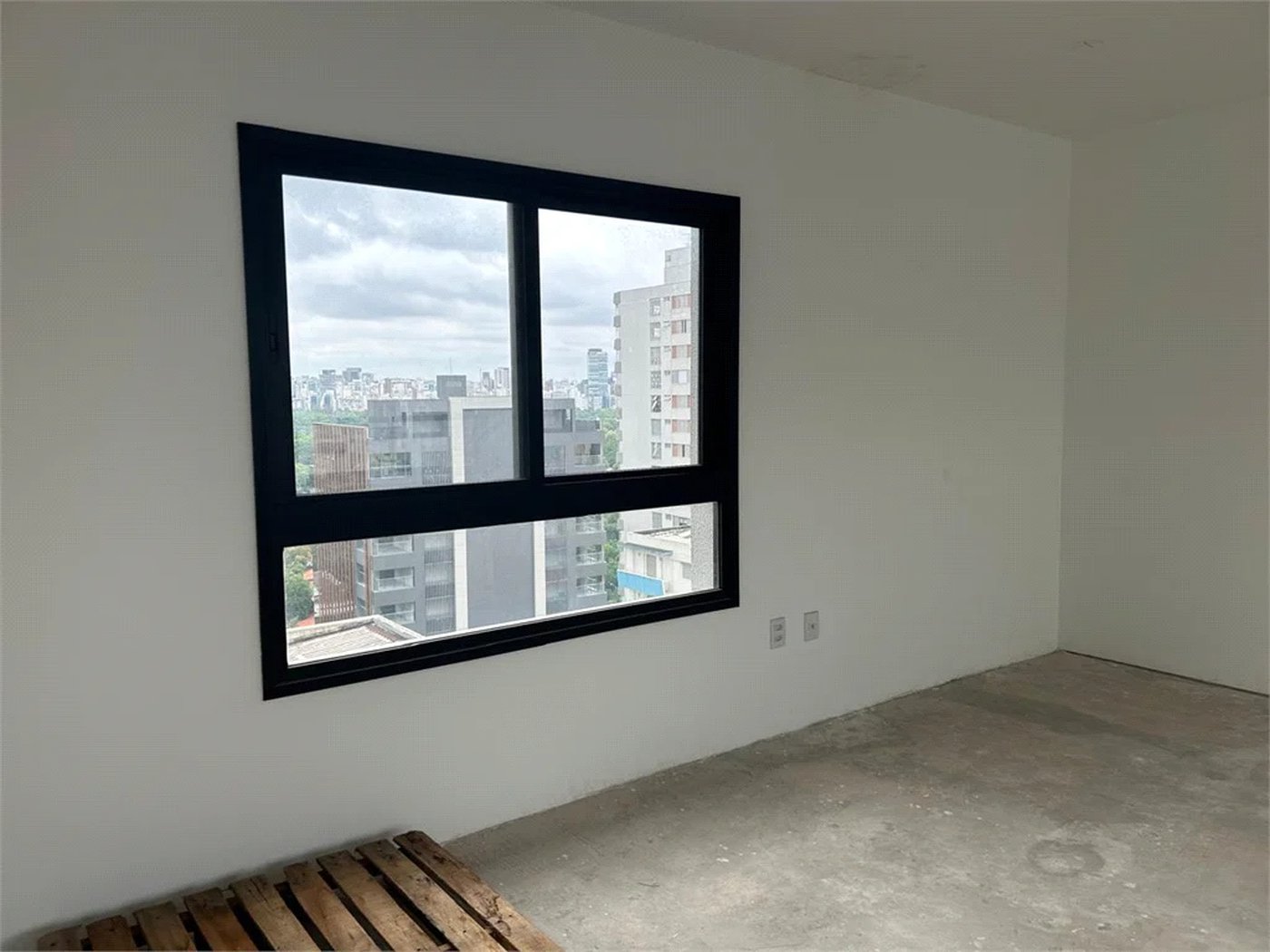 Apartamento à venda com 2 suítes em Cerqueira César, São Paulo, SP
