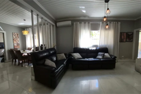 Casa à venda com 3 suítes em Bela Aliança, São Paulo, SP