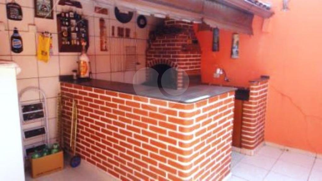 Sobrado à venda com 3 quartos, sendo 1 suíte, em Vila das Palmeiras, Guarulhos, SP