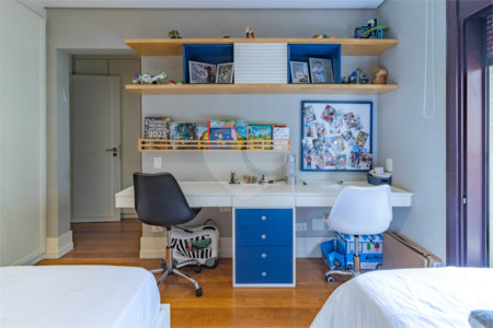 Apartamento à venda com 4 quartos, sendo 3 suítes, em Santa Cecília, São Paulo, SP