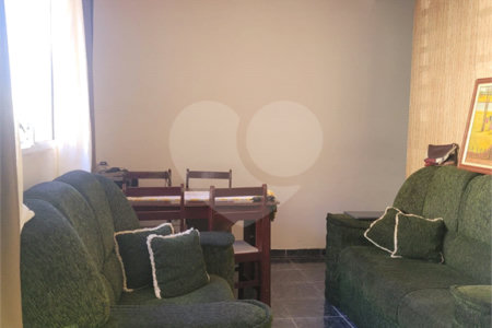 Casa de Vila à venda com 1 suíte em Vila Áurea, Poá, SP
