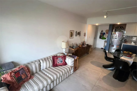 Apartamento à venda com 2 quartos, sendo 1 suíte,  em Vila Madalena, São Paulo, SP