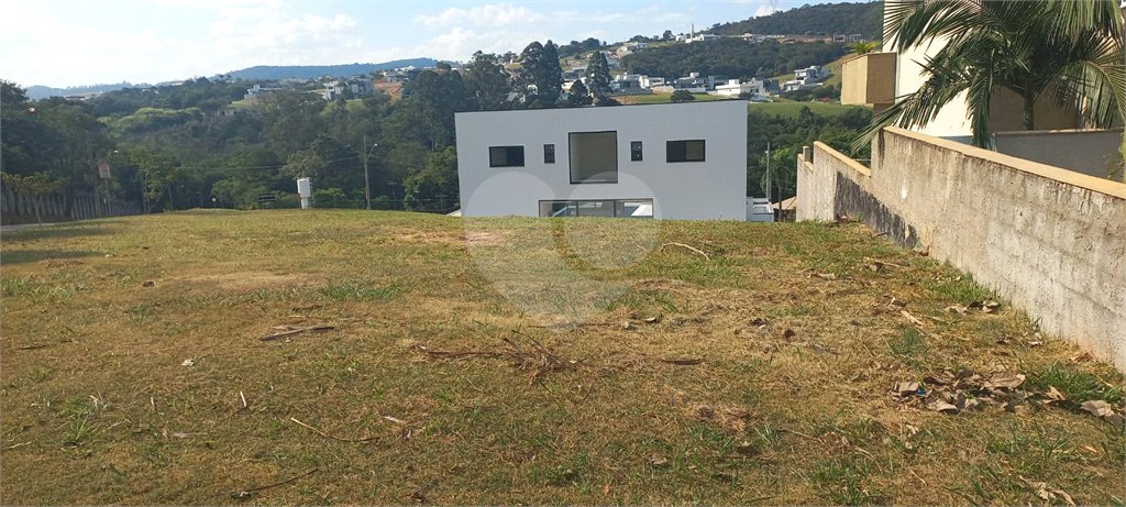 Terreno à Venda no Condomínio Santa Isabel 1